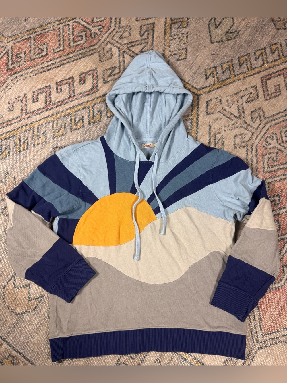Faherty Brand Sun and Sea Soleil Coastal Beach Sweatshirt Hoodie Size Medium